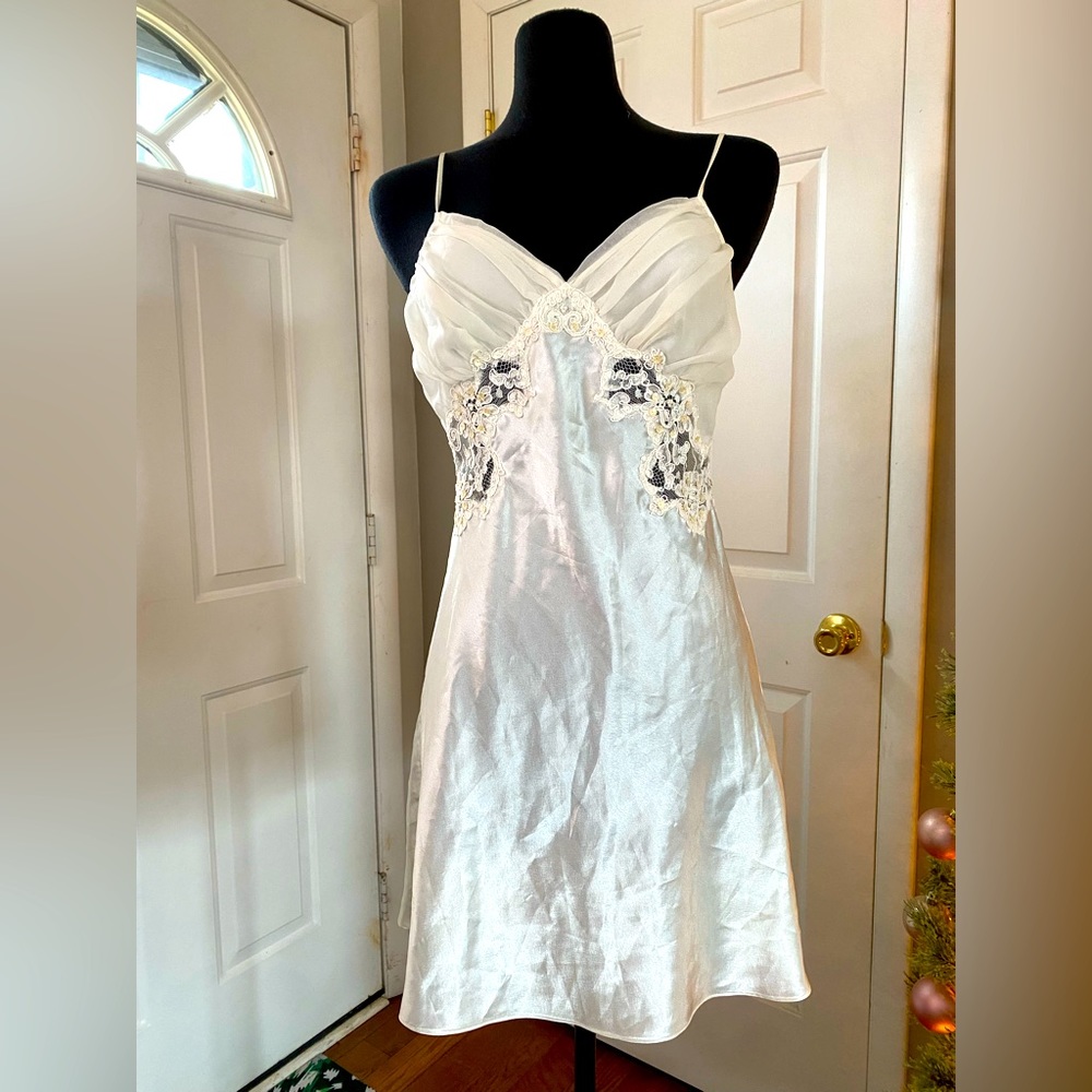 Victoria’s Secret Gold Label Ivory Silky Lingerie Short Slip Dress